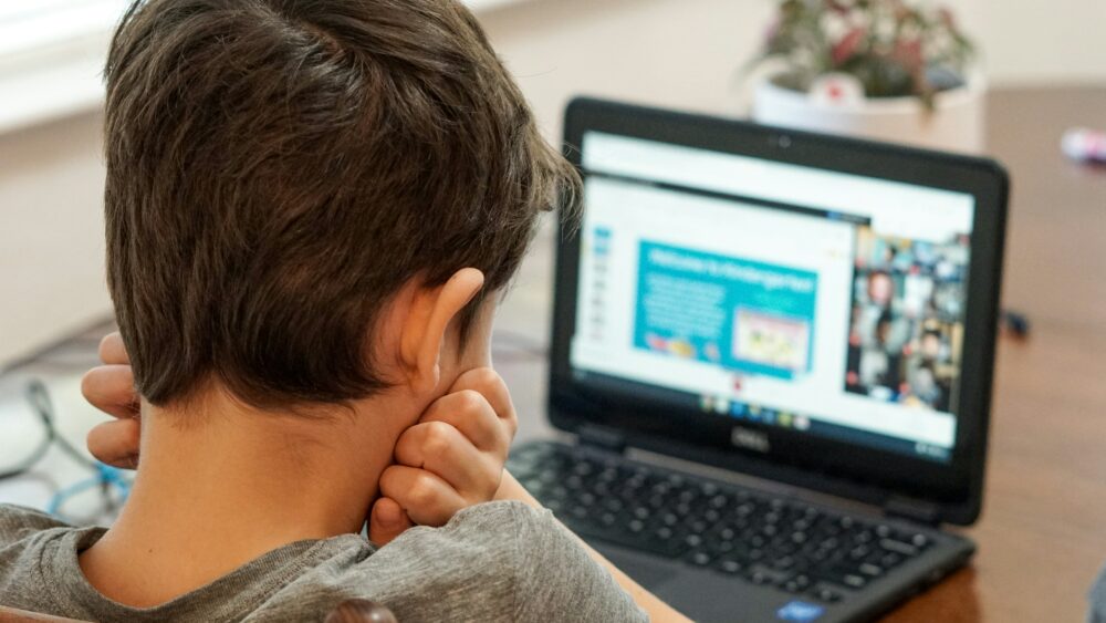 Mediennutzung bei Kindern: Vor- und Nachteile im Blick